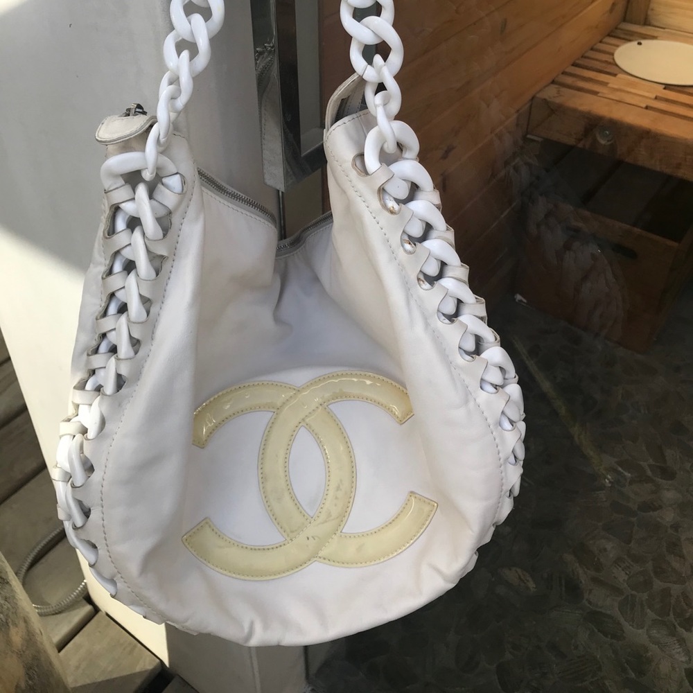 CHANEL BAG, MODERN CHAIN HOBO HANDBAG - AUTHENTIC!